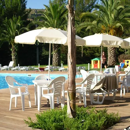 Parco Elena Aparthotel 3*