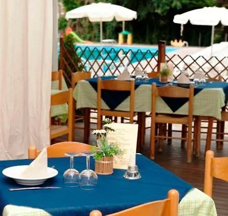 Parco Elena Aparthotel 3*